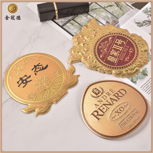 酒瓶金屬標(biāo)貼，酒盒包裝標(biāo)牌銘牌。